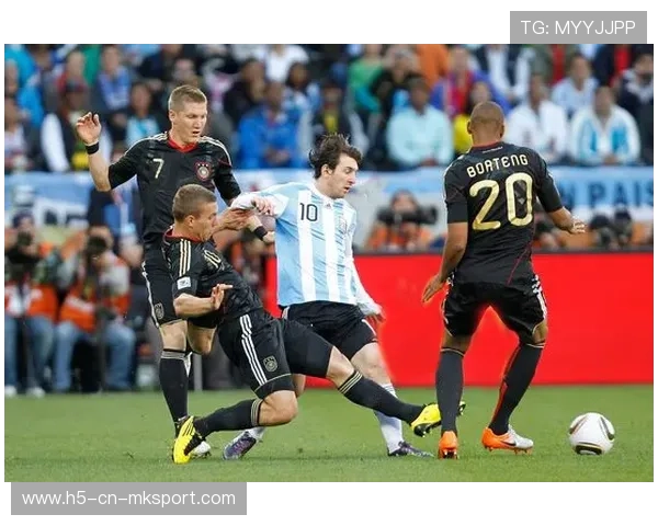 “阿根廷美洲狮队的‘铁血防守’:马丁·高尔西的战术创新” “阿根廷美洲狮队的‘铁血防守’:马丁·高尔西的战术创新”