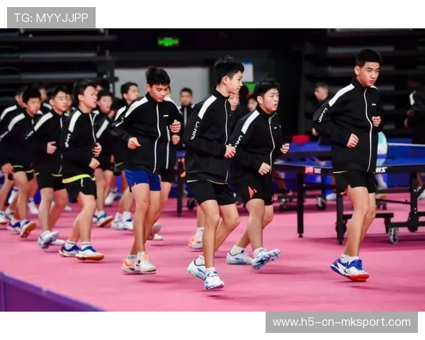 乒乓球俱乐部推动青少年训练营的国际交流与学习计划，专业青少年乒乓球培训零基础班、提高班比赛班招生